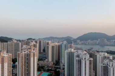 5 Nisan 2022, Lam tin Kwun Tong 'daki halk evi.