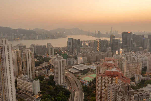 Huhtikuu 2022 Kwun Tong Piirin Antenninäköalalla Hong Kong — kuvapankkivalokuva