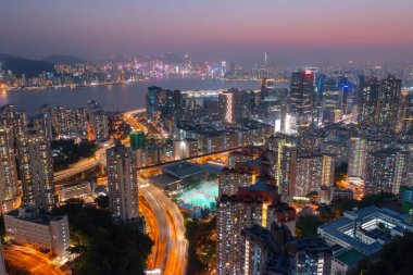 5 Nisan 2022 Tseung Kwan O yolu, Kwun Tong bölgesi, Hong Kong 