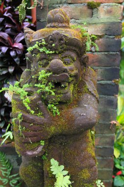 Çiçek fuarındaki Tayland tarzı bahçeler.