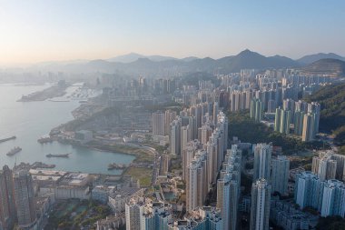 9 Nisan 2022, Lam tin Kwun Tong 'daki konut binası.