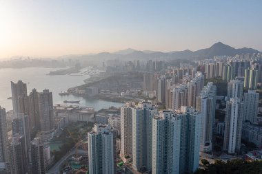 9 Nisan 2022 Halk Mezarlığı ve Yau Tong Doğu