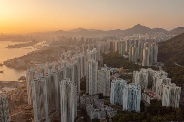 9 Nisan 2022, Lam tin Kwun Tong 'daki konut binası.