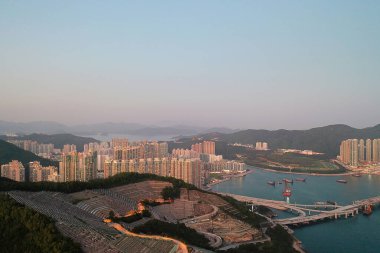 9 Nisan 2022 Junk Bay, Junk Bay 'deki kamusal mezarlık.