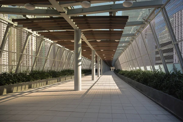 10 Nisan 2022 Kai Tak 'taki modern ayak köprüsü, hk