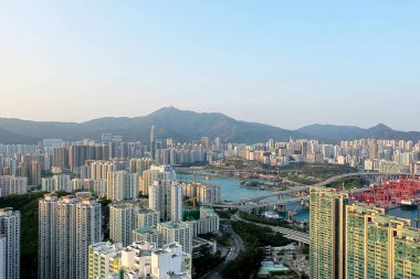 14 Nisan 2022, Tsuen Wan 'daki Serseri Kanalı, hk.