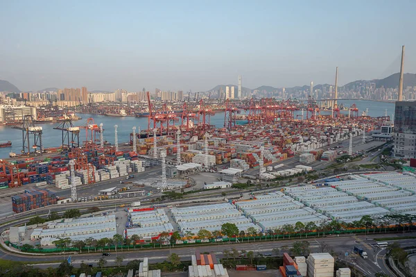 14 Nisan 2022 Tsing Yi Mobil kabin hastanesi, Covid-19 izolasyon merkezi.