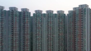 14 Nisan 2022 Tko 'nun güneyinde bir emlak dairesi.