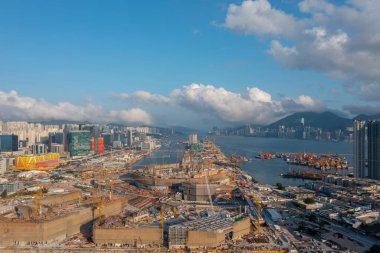 24 Nisan 2022 Kai Tak Spor Parkı yapım aşamasında.