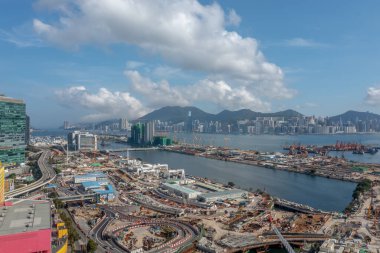 24 Nisan 2022 Merkez Kowloon Yolu 'nda yeni otoyol yapım aşamasında