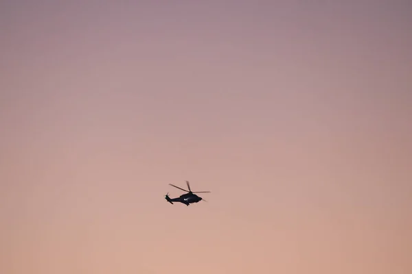 Novembro 2019 Foto Helicóptero Pôr Sol Silhueta Helicóptero Sol — Fotografia de Stock