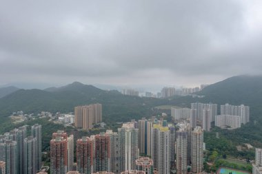 30 Nisan 2022 Tseung Kwan O, Hong Kong 'daki yüksek binalı apartman blokları