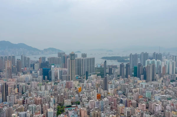 7 Mayıs 2021, Sham Shui Po 'nun batısındaki Kowloon şehri.