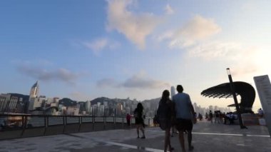 15 Haziran 2019 Güneşli bir günde Victoria Limanı 'nın Yıldızlar Bulvarı' ndan görünüşü