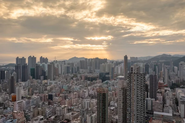 9 Mayıs 2022 Sham Shui Po 'nun batısında bir Kowloon şehri.