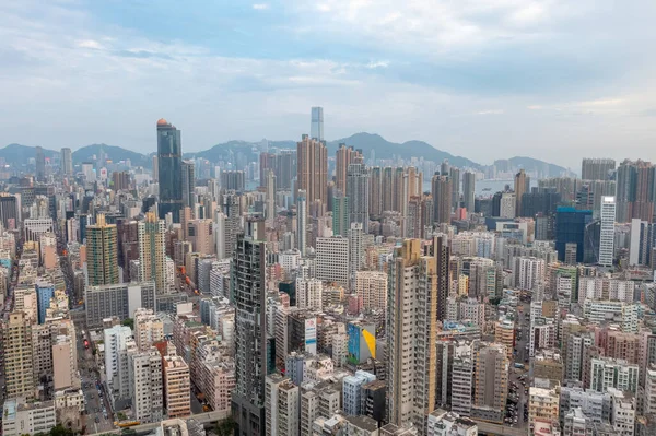 9 Mayıs 2022 Sham Shui Po 'nun batısında bir Kowloon şehri.