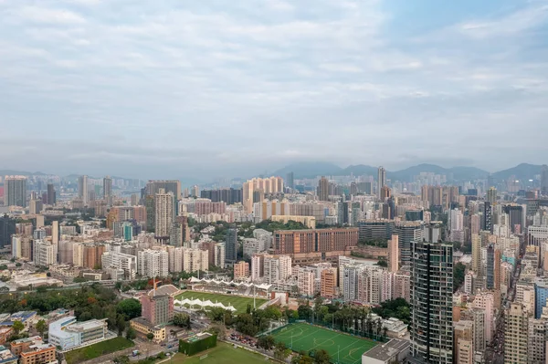 9 Mayıs 2022 Kowloon Doğu 'nun Kowloon Tong şehrinin manzarası.