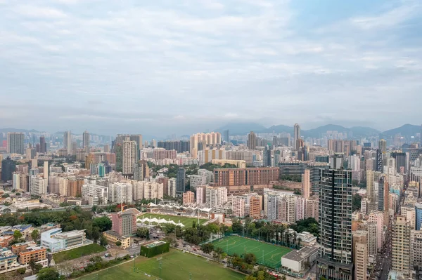 9 Mayıs 2022 Kowloon Tong 'daki Orta Kowloon şehri.