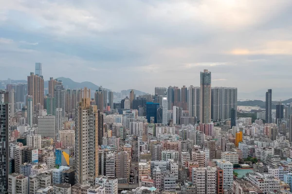 9 Mayıs 2022 Sham Shui Po 'nun batısında bir Kowloon şehri.