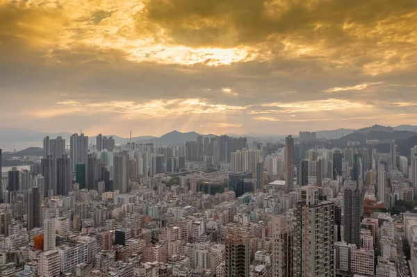 9 Mayıs 2022 Sham Shui Po 'nun batısında bir Kowloon şehri.