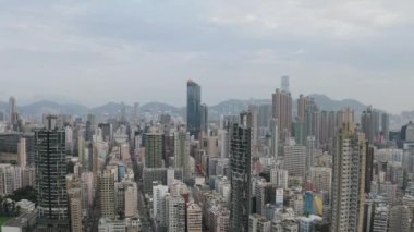 9 Mayıs 2022 Kowloon Yarımadası 'nın güneyindeki bir şehir manzarası.