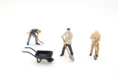 Yapı işçisi karakterlerinin oluşturulduğu mini figür