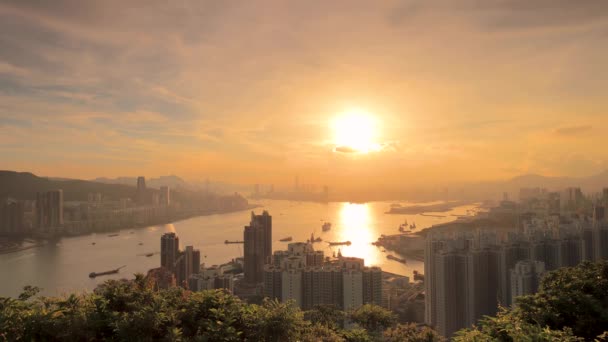2018年8月4日香港ビクトリア港日没シーンの黄金の時間 — ストック動画