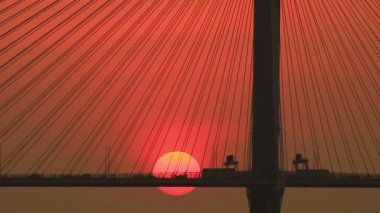 29 Ekim 2017 Ting Kau Köprüsü 'nde gün batımı