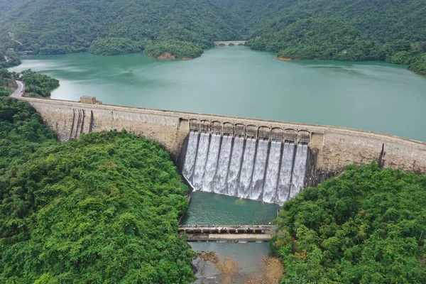 June 2022 Flood Discharge Raining Tai Tam Tuk Reservoir — 스톡 사진