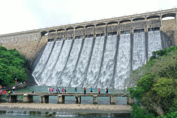 Junio 2022 Tai Tam Tuk Embalse Descarga Inundación Después Lluvia —  Fotos de Stock