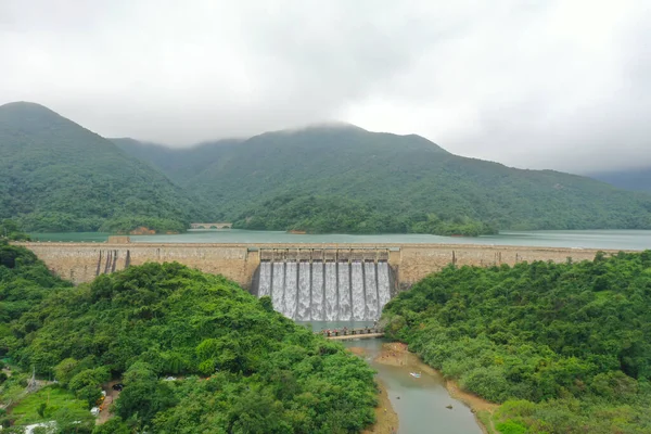 Juni 2022 Tai Tam Reservoir Ontladingen Hong Kong — Stockfoto