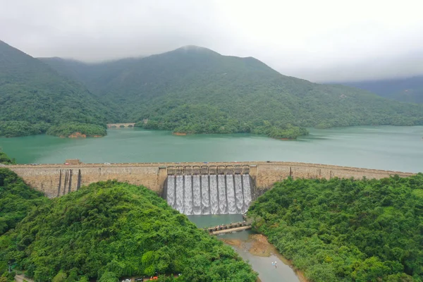 Juni 2022 Tai Tam Reservoir Ontladingen Hong Kong — Stockfoto