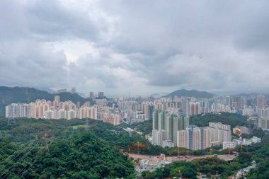18 Haziran 2022 Shek Yam ve Hong Kong 'dan Kwai Chung' un hava görüntüsü