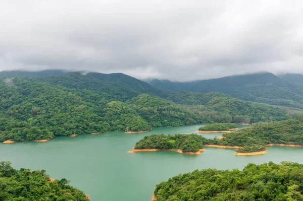 18 Haziran 2022 Yukarı Shing Mun Rezervuarı HK 'da bir rezervuar.