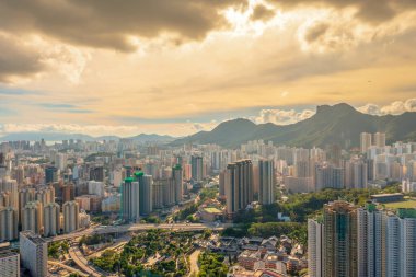 1 Mayıs 2022 Lion Rock Hill ve Kowloon, Hong Kong 'un Skykine' i