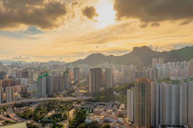 1 Mayıs 2022 Lion Rock Hill ve Kowloon, Hong Kong 'un Skykine' i