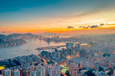 1 Mayıs 2022 Kwun Tong, Victoria Limanı, Hong Kong