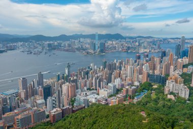 1 Mayıs 2022 Victoria Limanı, Hong Kong Adası 'nın batı tarafından görünüyor.