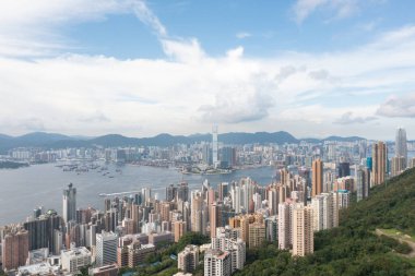 1 Mayıs 2022 Victoria Limanı, Hong Kong Adası 'nın batı tarafından görünüyor.