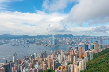 1 Mayıs 2022 Victoria Limanı, Hong Kong Adası 'nın batı tarafından görünüyor.