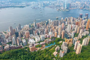 1 Mayıs 2022 Victoria Limanı, Hong Kong Adası 'nın batı tarafından görünüyor.