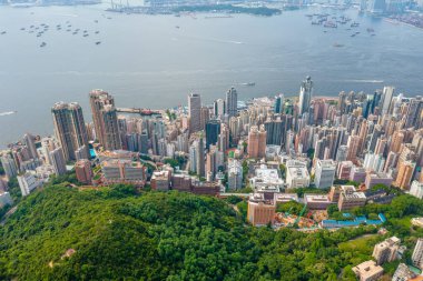 1 Mayıs 2022 Victoria Limanı, Hong Kong Adası 'nın batı tarafından görünüyor.