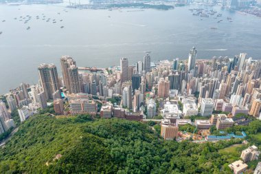 1 Mayıs 2022 Victoria Limanı, Hong Kong Adası 'nın batı tarafından görünüyor.