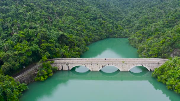 Haziran 2022 Tai Tam Baraj Köprüsü Hong Kong — Stok video