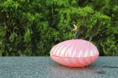 Deniz kabuğundaki figürlerin eğlencesi