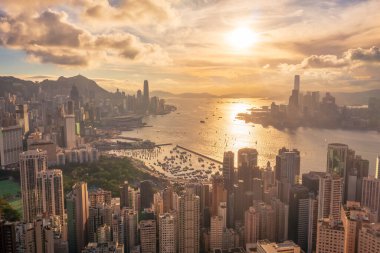 2 Mayıs 2022 Braemar Hill 'den Hong Kong' un panoramik görüntüsü.