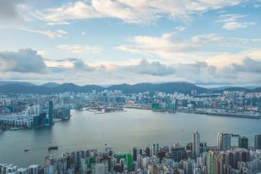 2 Mayıs 2022 Braemar tepesinden kuzeye doğru ufuk çizgisi.