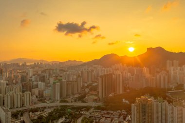 3 Mayıs 2022. Lion Rock, Hong Kong yakınlarındaki yerleşim bölgesi.