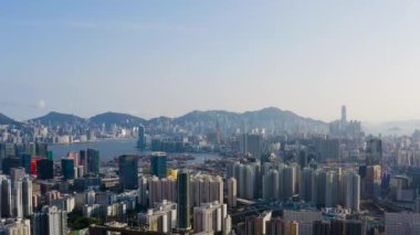 10 Temmuz 2022 Kowloon Yarımadası 'nın güneyindeki Kowloon şehri.