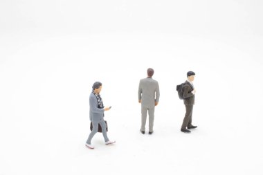 Mini iş adamları gemide.